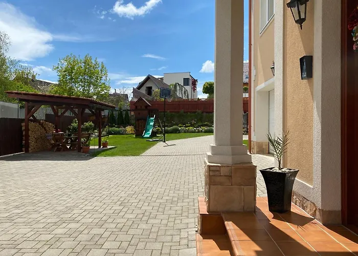 Butterfly 3* Нова-Лесна